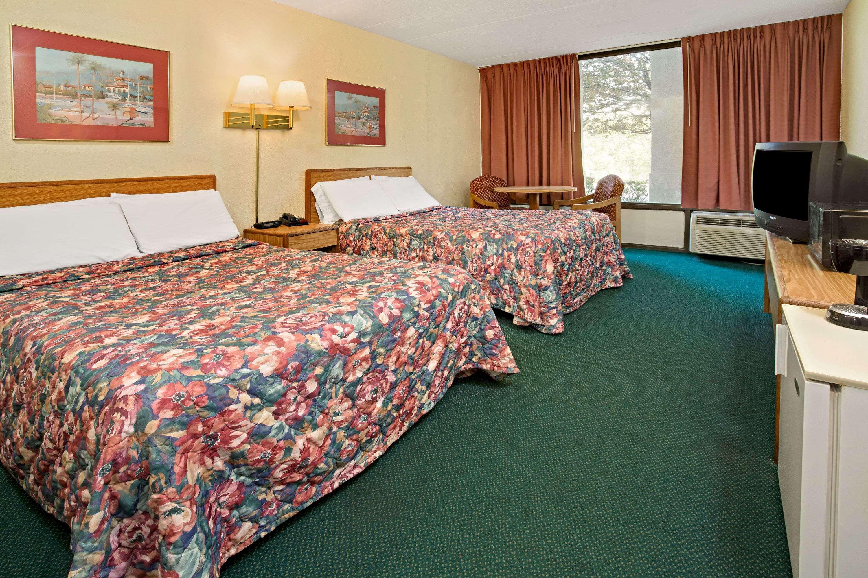 Days Inn By Wyndham Sharonville Extérieur photo
