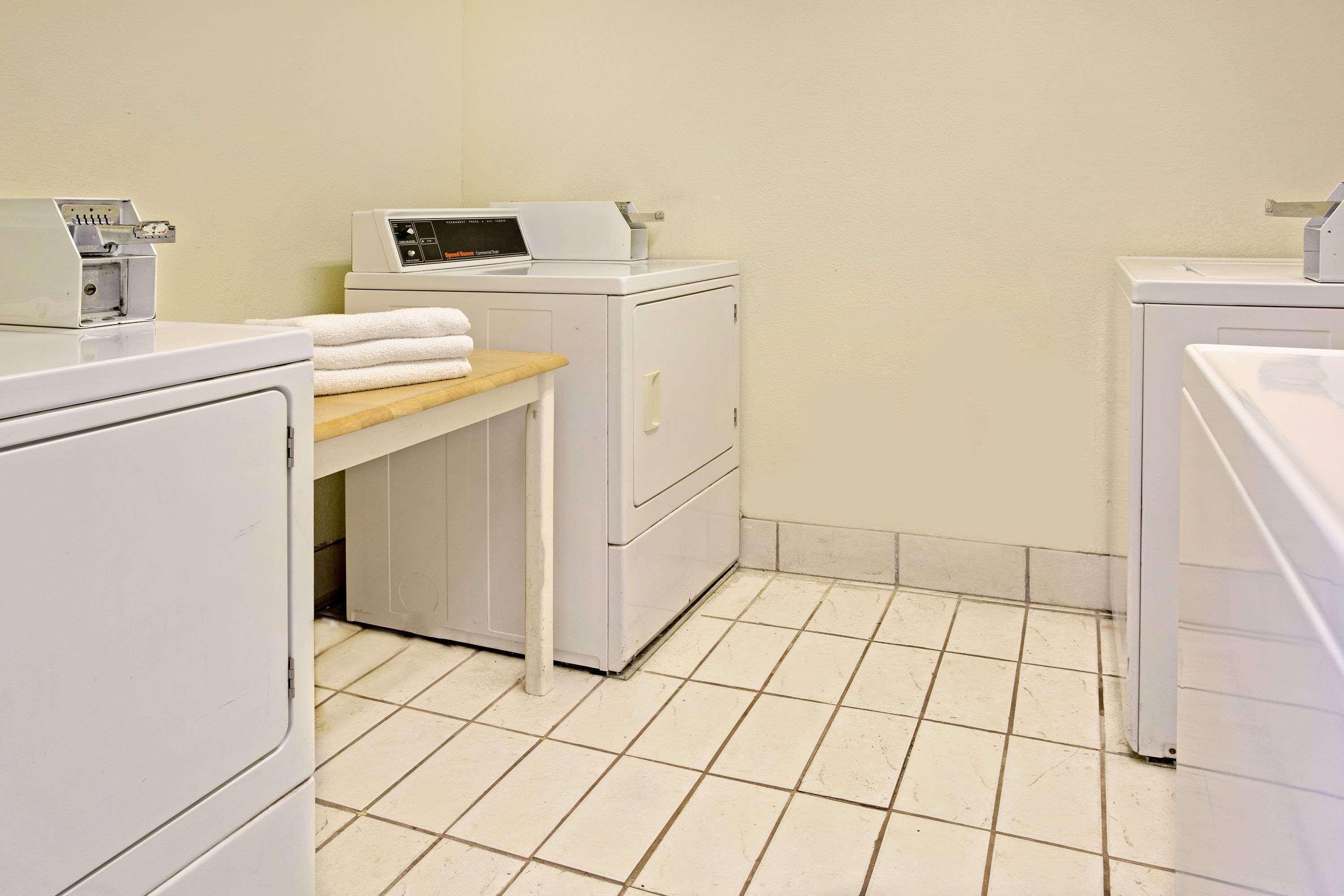 Days Inn By Wyndham Sharonville Extérieur photo