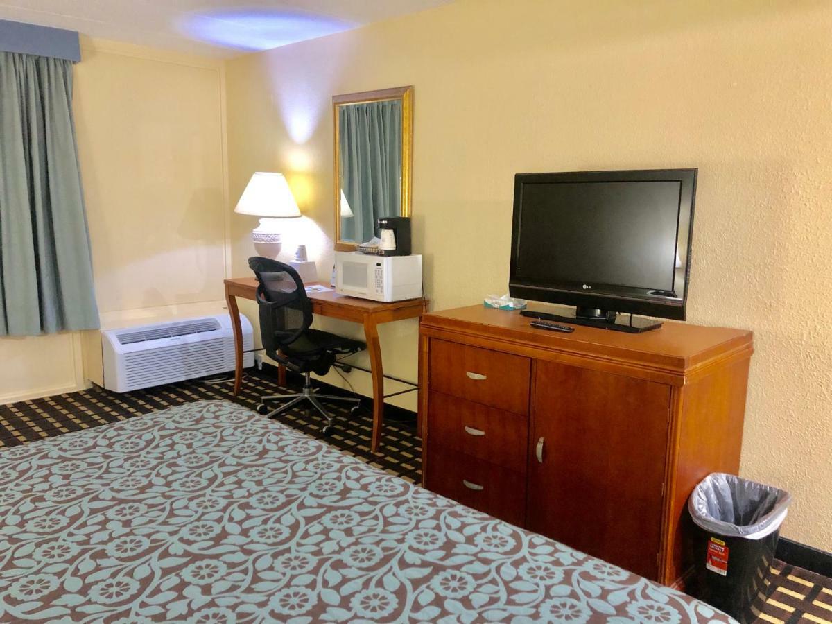 Days Inn By Wyndham Sharonville Extérieur photo