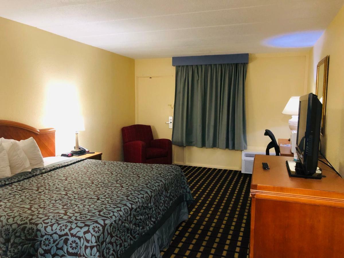Days Inn By Wyndham Sharonville Extérieur photo